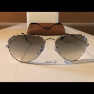 Men’s RayBan Aviator Sunglasses